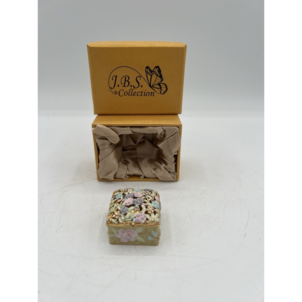 🌼Vintage JBS Collection Handmade Porcelain Trinket Box JB163-A–Elegant Keepsake